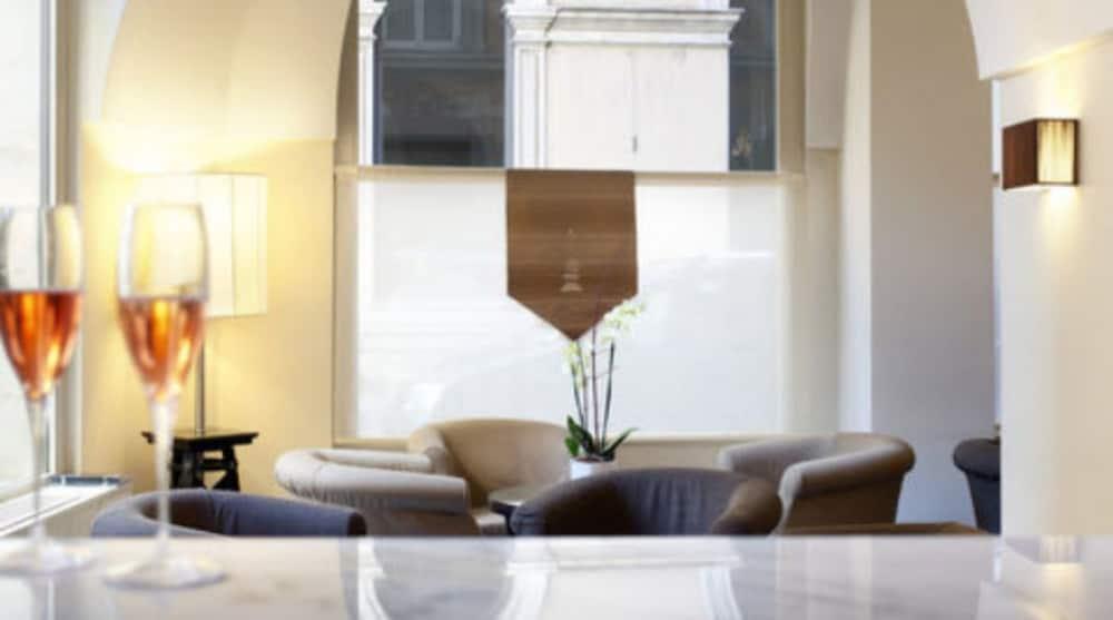 Hotel Albergo Santa Chiara Roma Esterno foto