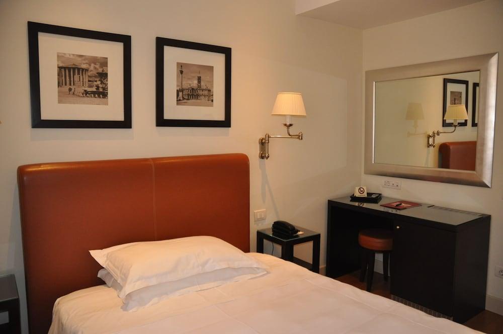 Hotel Albergo Santa Chiara Roma Esterno foto